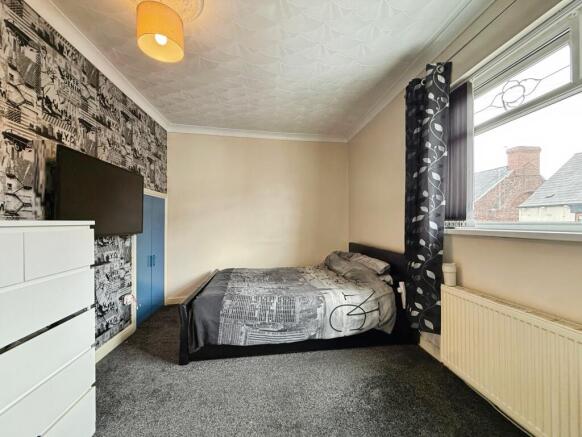 3 bed Terraced for sale Image 11