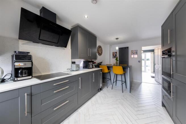 11 Sandstone Lane-001.jpg