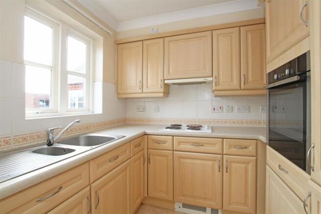 19PC - Kitchen 1.jpg