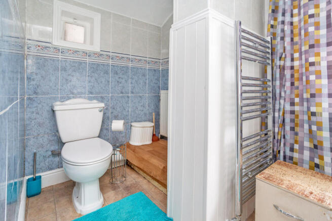 shower room b