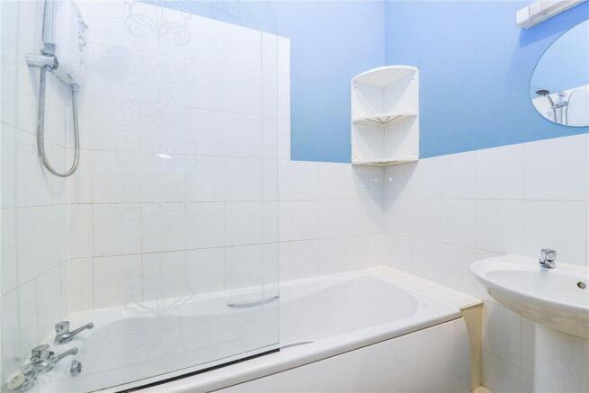 2 bed Apartment for sale Image 10