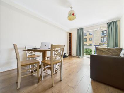 East Ferry Road, London, E14