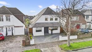 33, Alinora Crescent, Goring, Worthing BN12 4JA