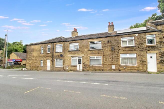 3 bed Terraced for sale Image 5
