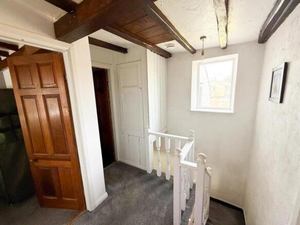 2 bed end terrace Silsden