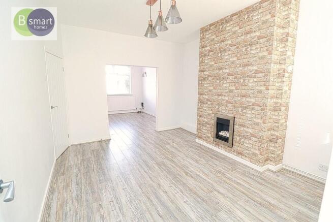 2 bed Terraced to rent Image 4