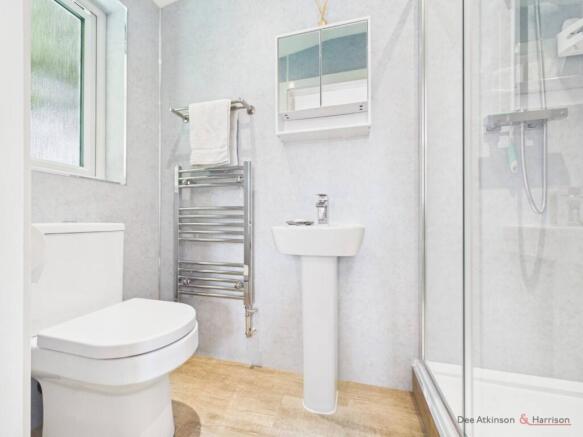 2 bed Detached Bungalow for sale Image 12