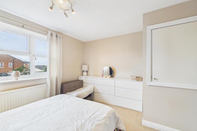 2 bed Semi-Detached for sale Image 8