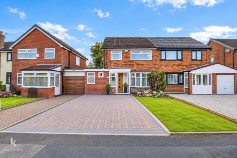 Wardle Close, Radcliffe