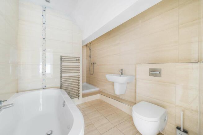 Bathroom (Bathroom)
