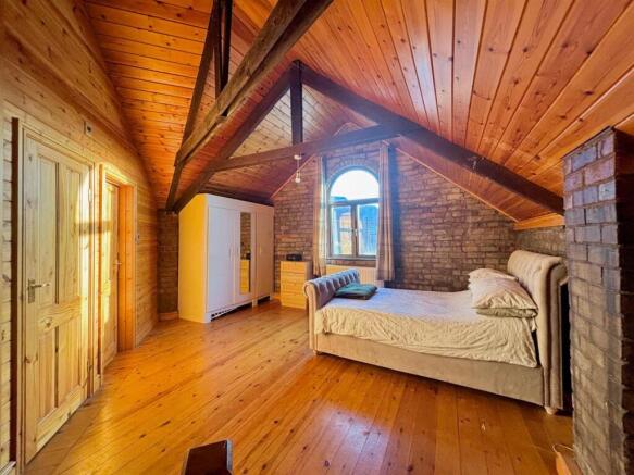 WhatsApp Image 2025-12-03 at 10.31.03 (2).jpeg