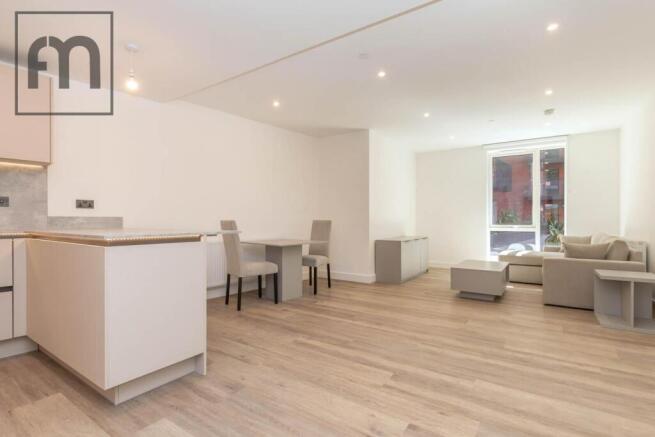 Lounge/ Dining Area