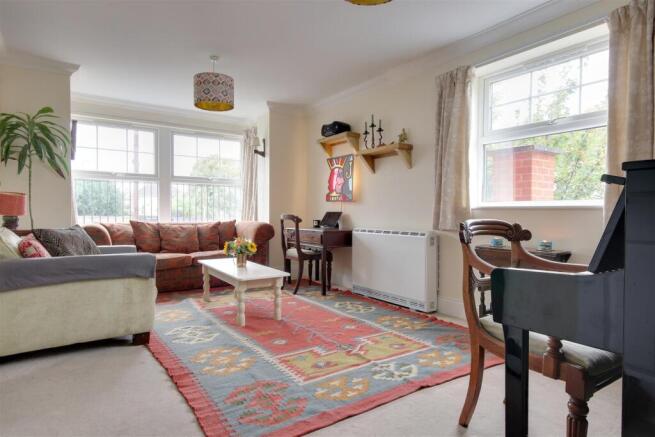 Living Room.jpg