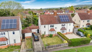 4, New Barn Close, Cheltenham GL52 3LW