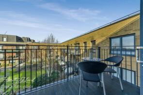 33, 19 Conningham Court, Dowding Drive, London SE9 6AY
