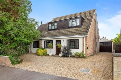 Pix Road, Stotfold, SG5 4HY