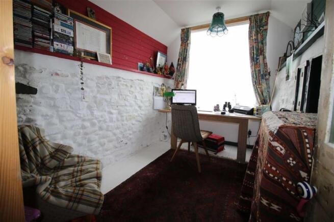 Rear Bedroom/Study