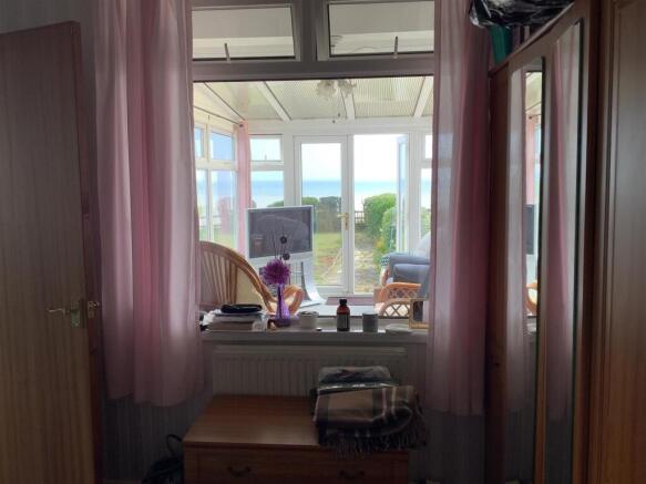 2 bed Terraced Bungalow for sale Image 12