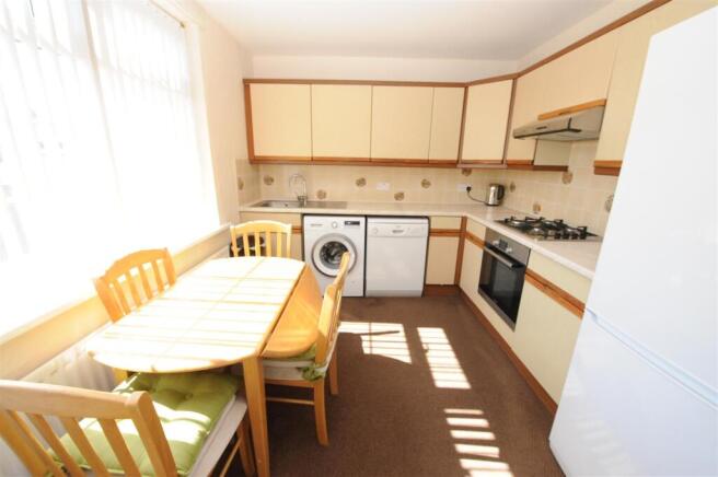 3 bed Semi-Detached for sale Image 5