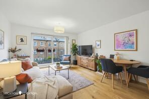 15, 12 Flanders House, Defoe Road, Hackney, London N16 0EG