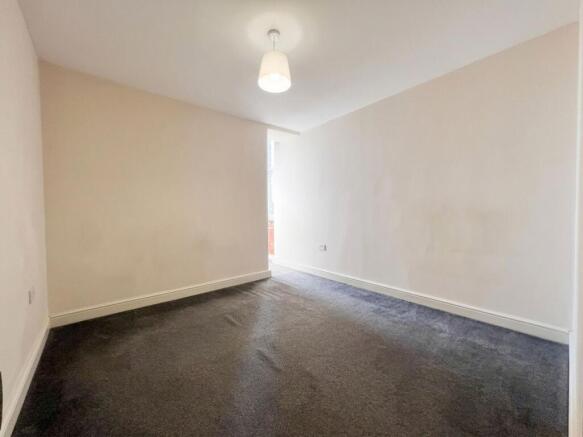 2 bed Apartment for sale Image 11