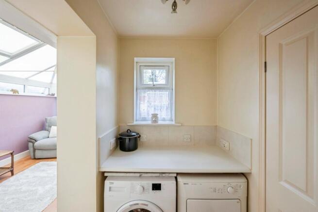 3 bed Semi-Detached for sale Image 5