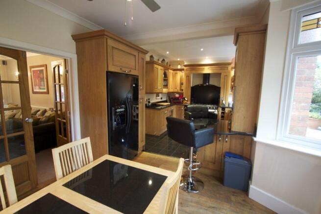 Dining Kitchen