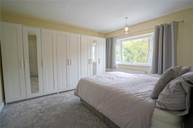3 bed Semi-Detached for sale Image 12