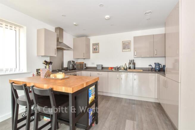 Lounge/Kitchen