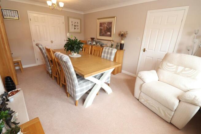 Dining Room (former Lounge)