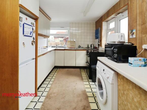 4 bed Semi-Detached for sale Image 9