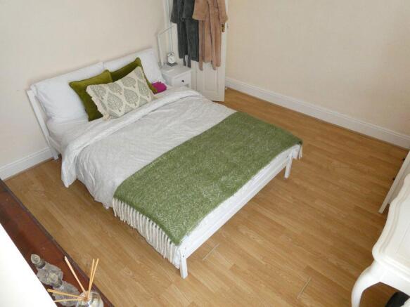 2 bed Terraced to rent Image 11