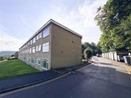 3, The Greenway, Carr Road, Deepcar, Sheffield S36 2UA