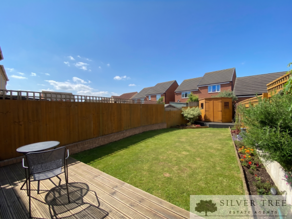 2 bed Semi-Detached for sale Image 2