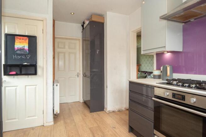 3 bed Semi-Detached for sale Image 9