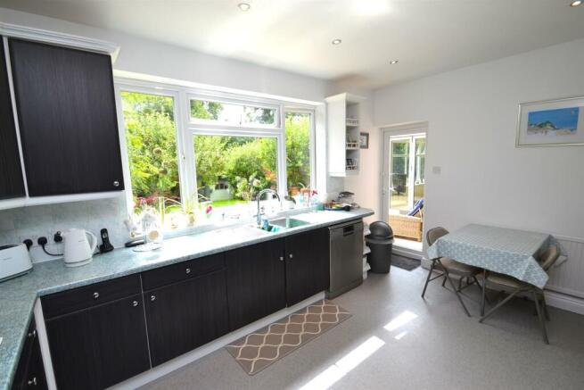 New Kitchen 1.JPG