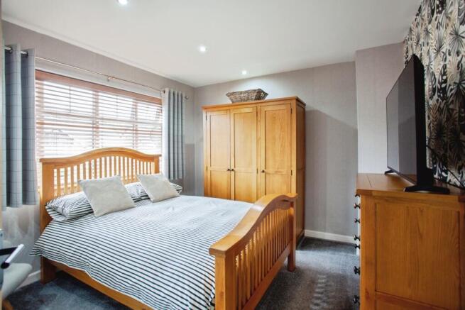 2 bed Semi-Detached for sale Image 9