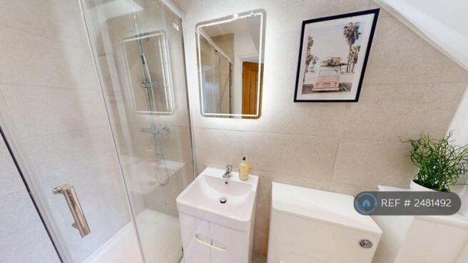 Private En Suite Bathroom All You Need To Relax 