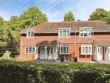 Hughendon Manor, Petersfinger, Salisbury