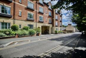 5, Clarence Court, Clarence Street, Yeovil BA20 1AR