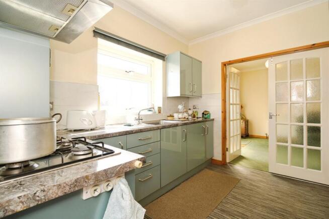 2 bed Detached Bungalow for sale Image 7