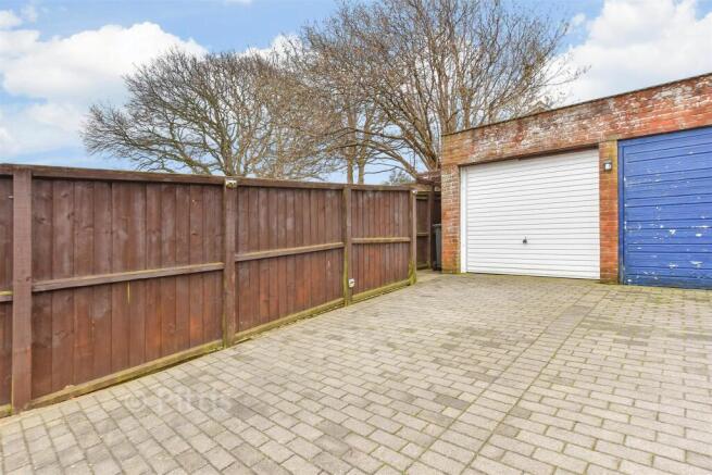 Driveway/Parking