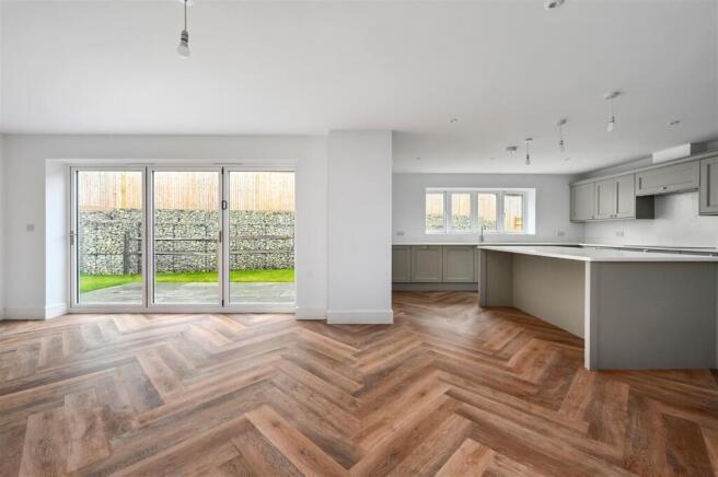 OAKLANDS PLACE - HOLLINGTON PARK ROAD - HOUSES 5 &