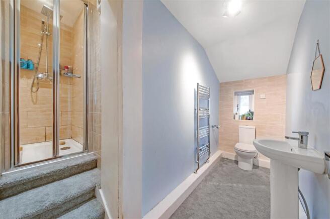 SHOWER ROOM.jpg