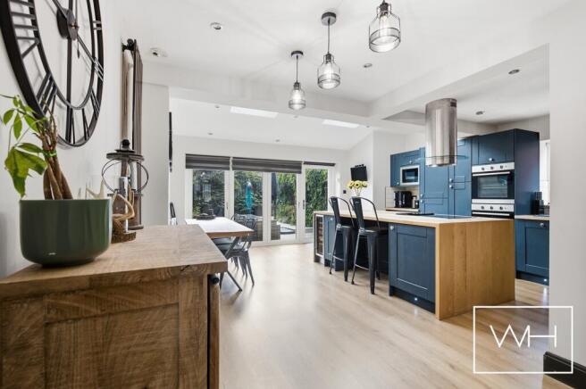 3 bed Semi-Detached for sale Image 4