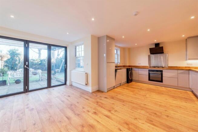 OPEN-PLAN Dining Kitchen