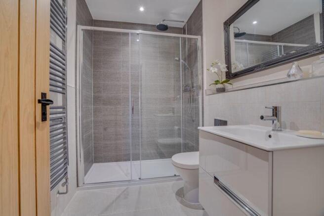 Second En-Suite