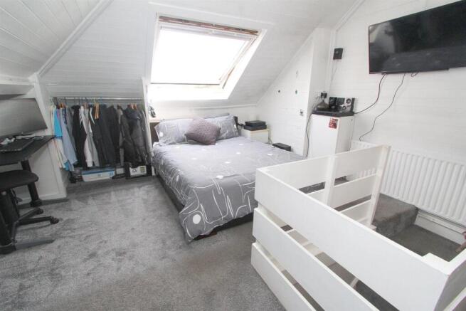 bed 4b.jpg