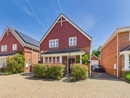 Fivens Place, Horsham