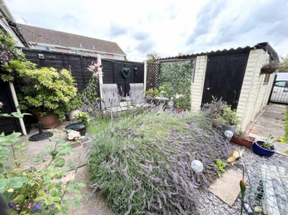 GARDEN 